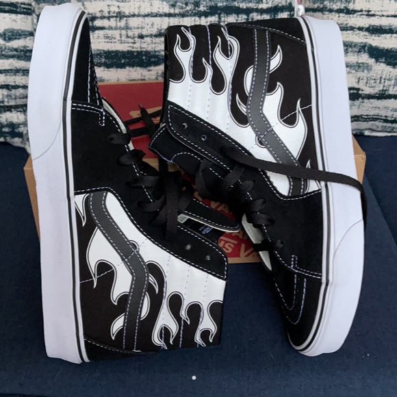 Vans Sk8-Hi Flame Black/White MENS - Picture 12 of 16